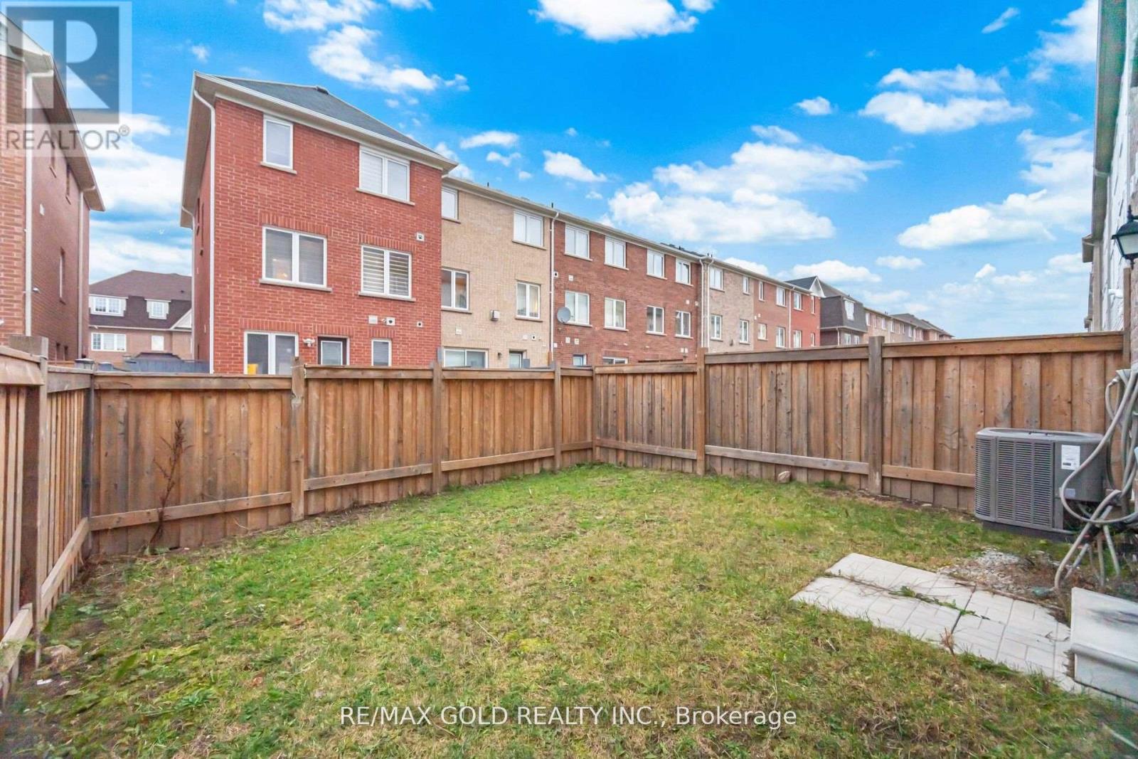 75 Baycliffe Crescent, Brampton, Ontario  L7A 3Z1 - Photo 22 - W12744918
