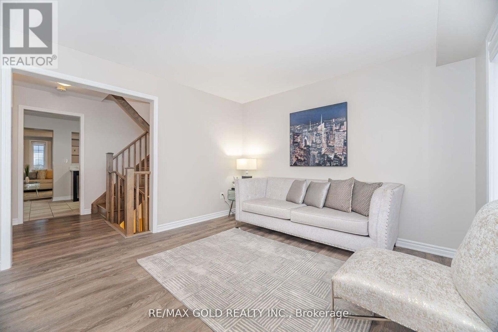 75 Baycliffe Crescent, Brampton, Ontario  L7A 3Z1 - Photo 6 - W12744918