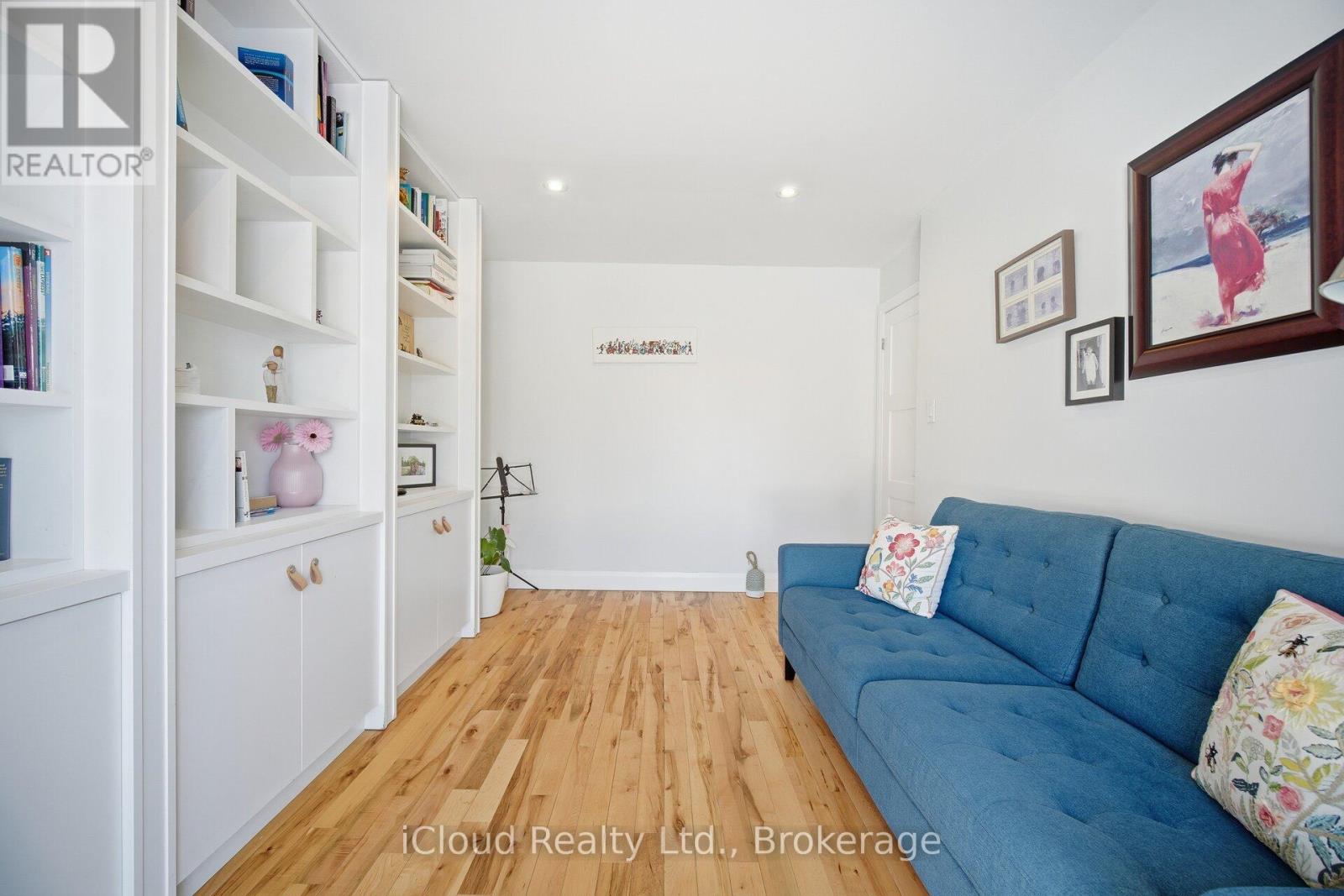 1061 Johnathan Drive, Mississauga, Ontario  L4Y 1J9 - Photo 29 - W12744942