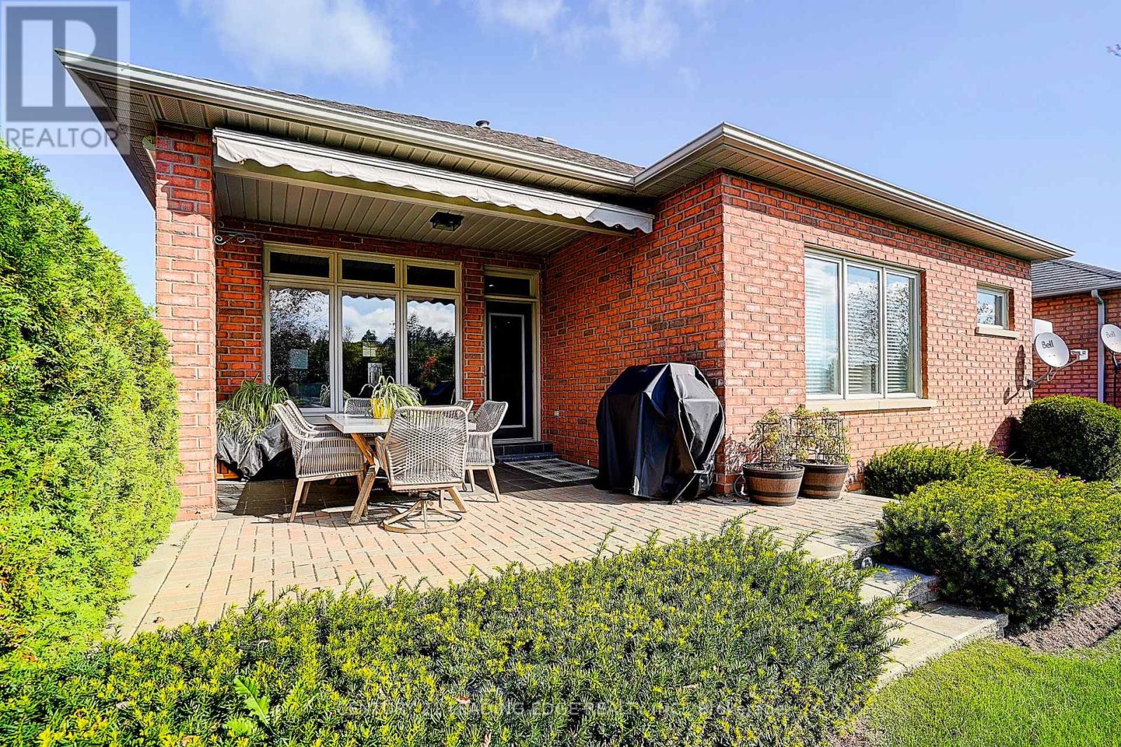 106 Couples Gallery, Whitchurch-Stouffville, Ontario  L4A 1M8 - Photo 39 - N12397177