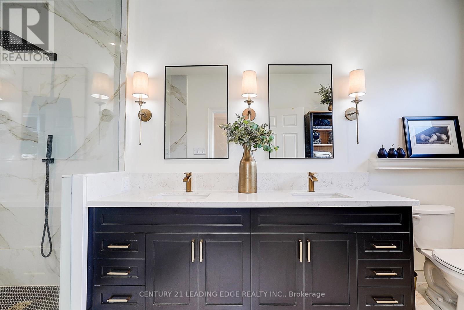 106 Couples Gallery, Whitchurch-Stouffville, Ontario  L4A 1M8 - Photo 27 - N12397177