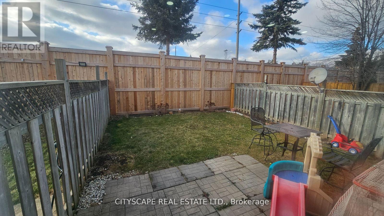 1408 Quest Circle, Mississauga, Ontario  L5N 8B4 - Photo 22 - W12477362