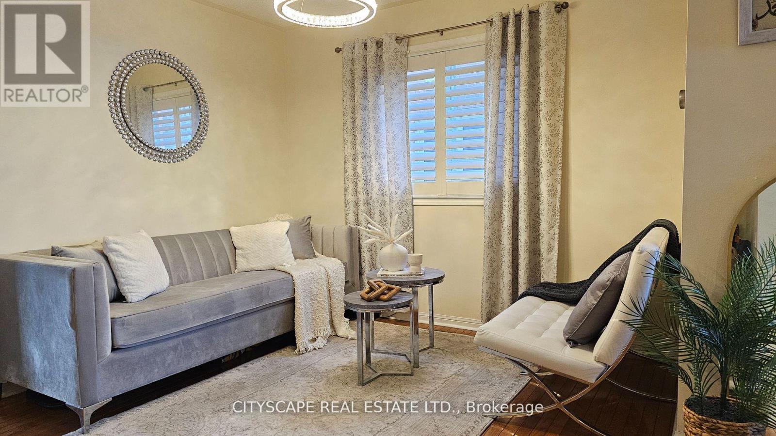 1408 Quest Circle, Mississauga, Ontario  L5N 8B4 - Photo 6 - W12477362