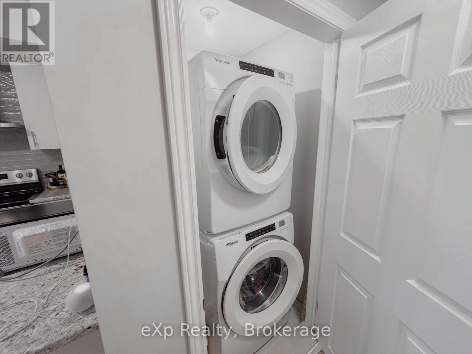 156 Oat Lane, Kitchener, Ontario  N2R 1R4 - Photo 12 - X12744962