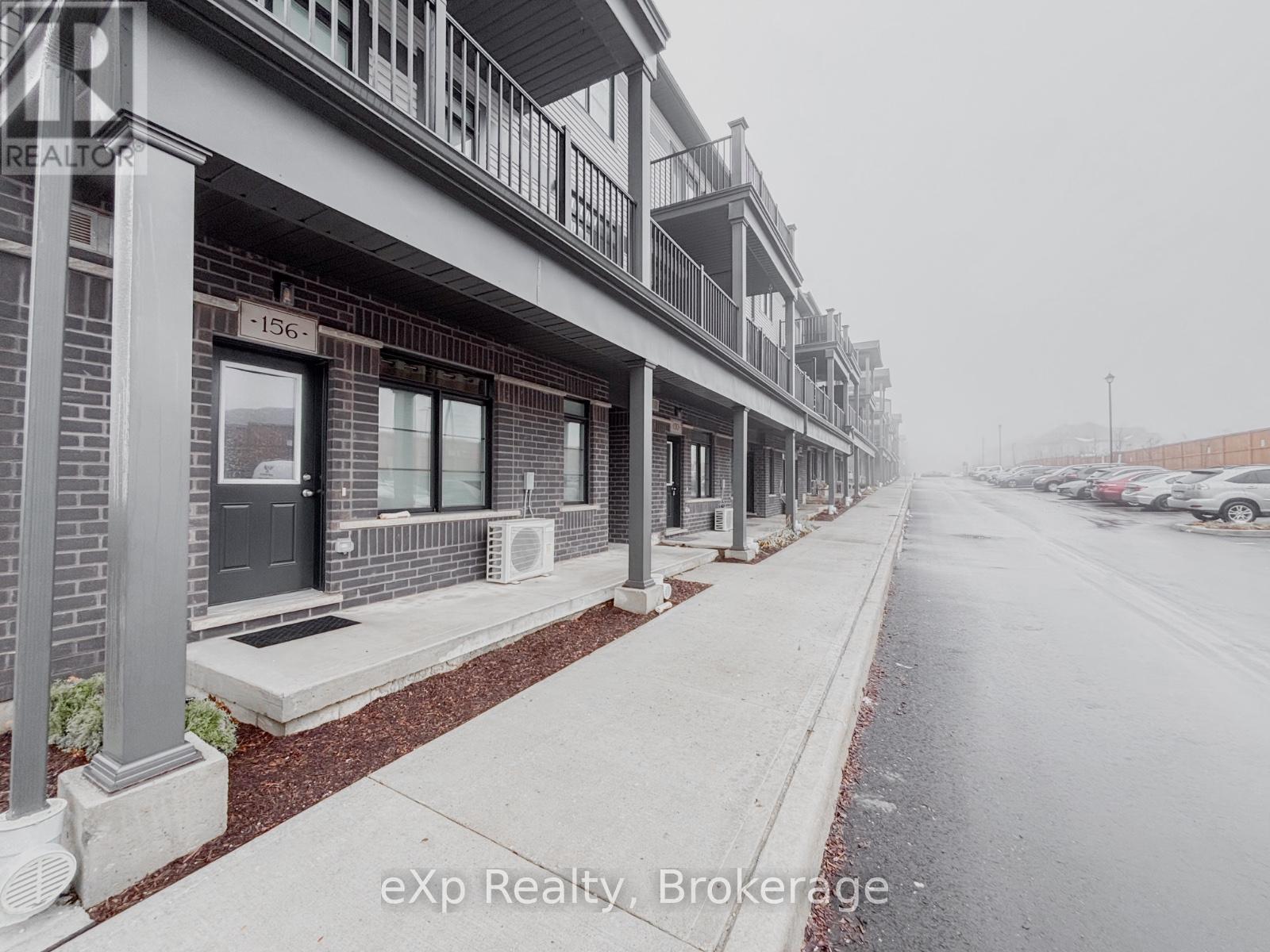 156 Oat Lane, Kitchener, Ontario  N2R 1R4 - Photo 2 - X12744962