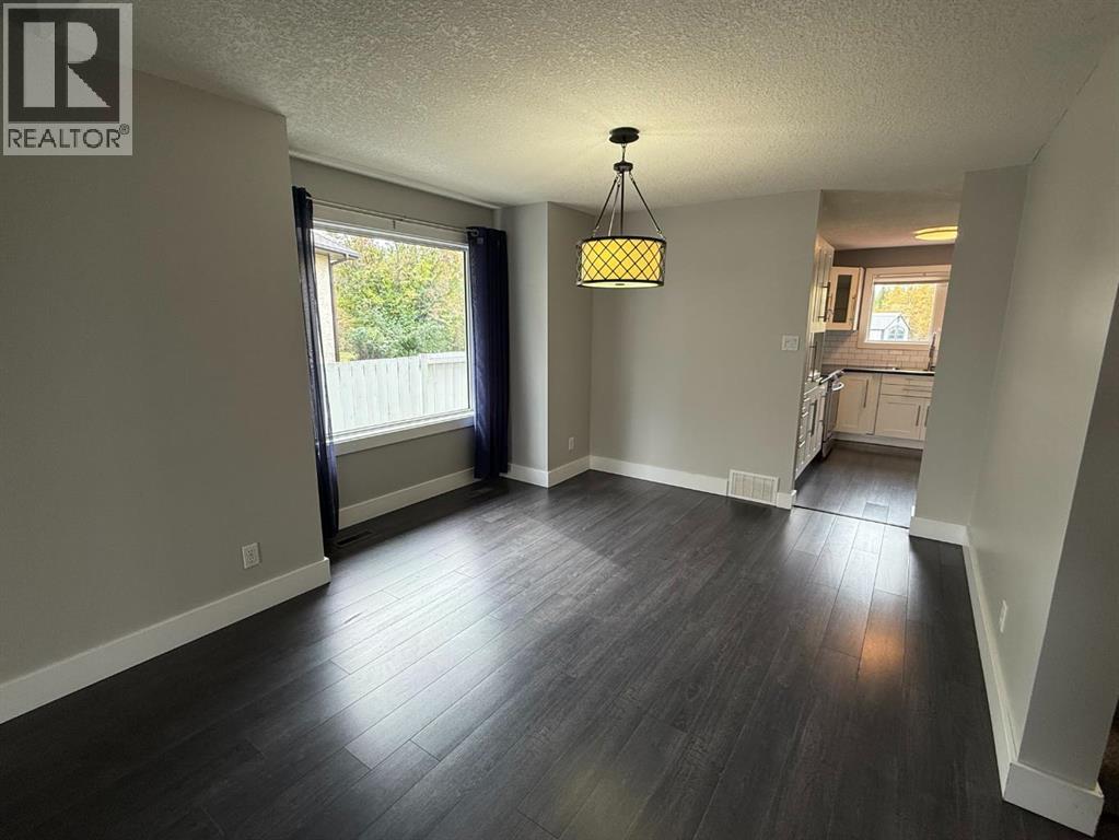 62 Wedow Drive, Whitecourt, Alberta  T7S 1B7 - Photo 12 - A2259101