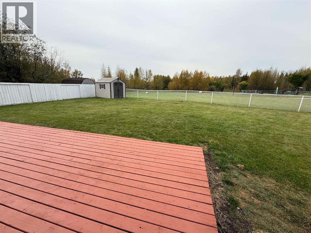 62 Wedow Drive, Whitecourt, Alberta  T7S 1B7 - Photo 35 - A2259101