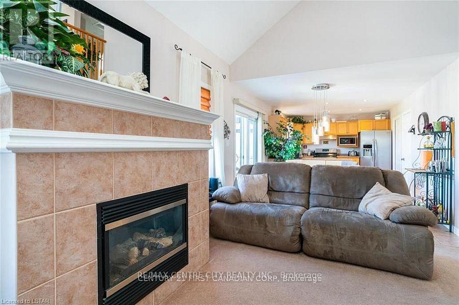 79 Donker Drive, St. Thomas, Ontario  N5P 4L2 - Photo 9 - X12745008