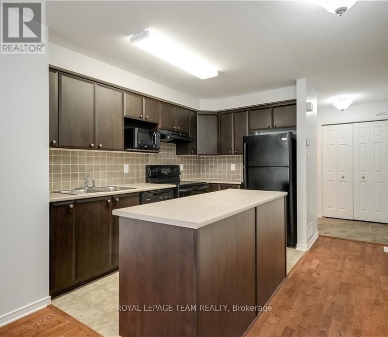 108 Windswept Private, Ottawa, Ontario  K1V 0Z4 - Photo 4 - X12744986