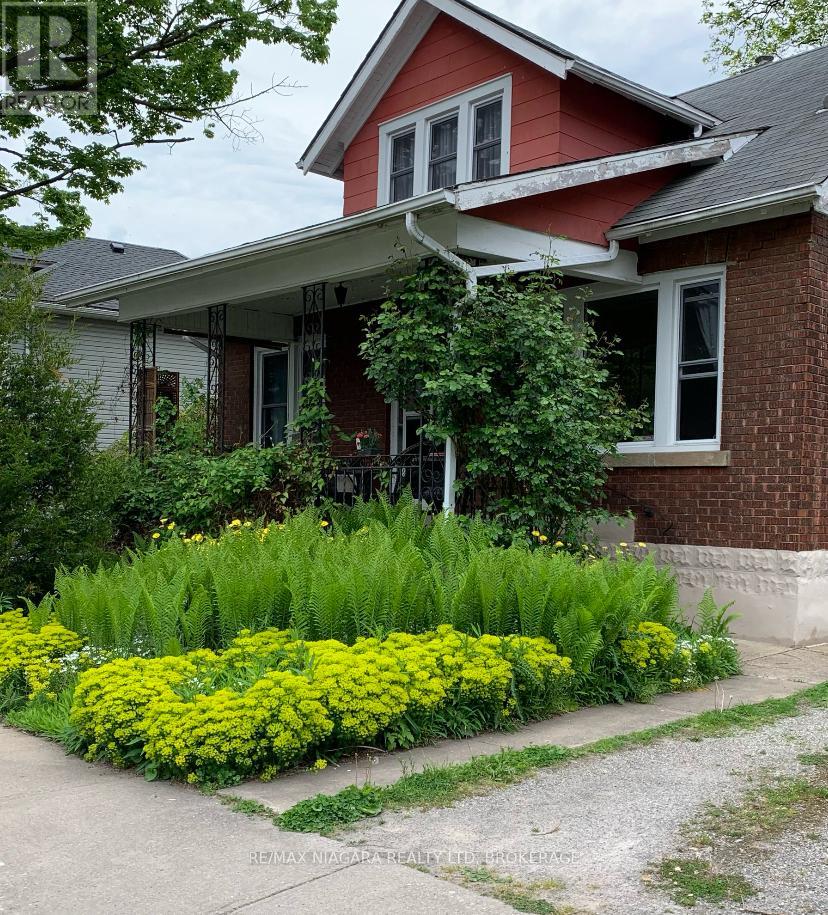 4722 Ryerson Crescent, Niagara Falls, Ontario  L2E 1E5 - Photo 2 - X12744978