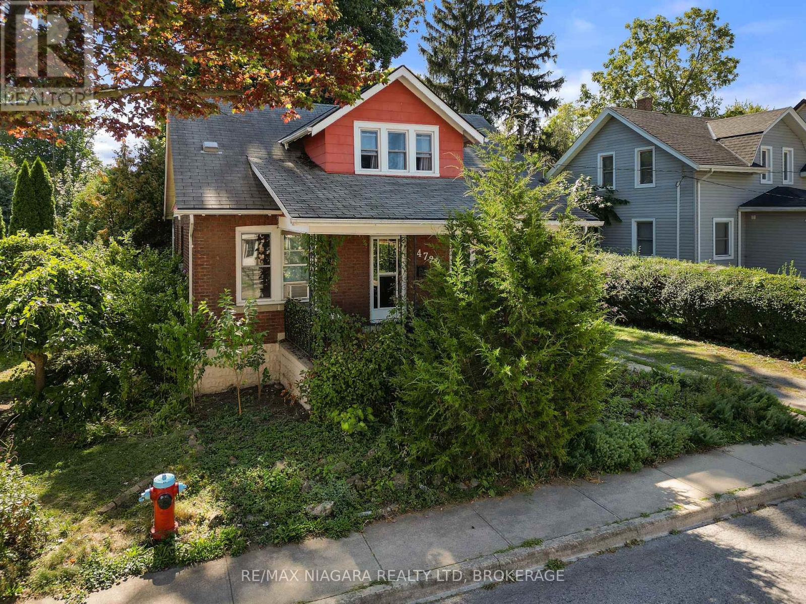 4722 Ryerson Crescent, Niagara Falls, Ontario  L2E 1E5 - Photo 4 - X12744978