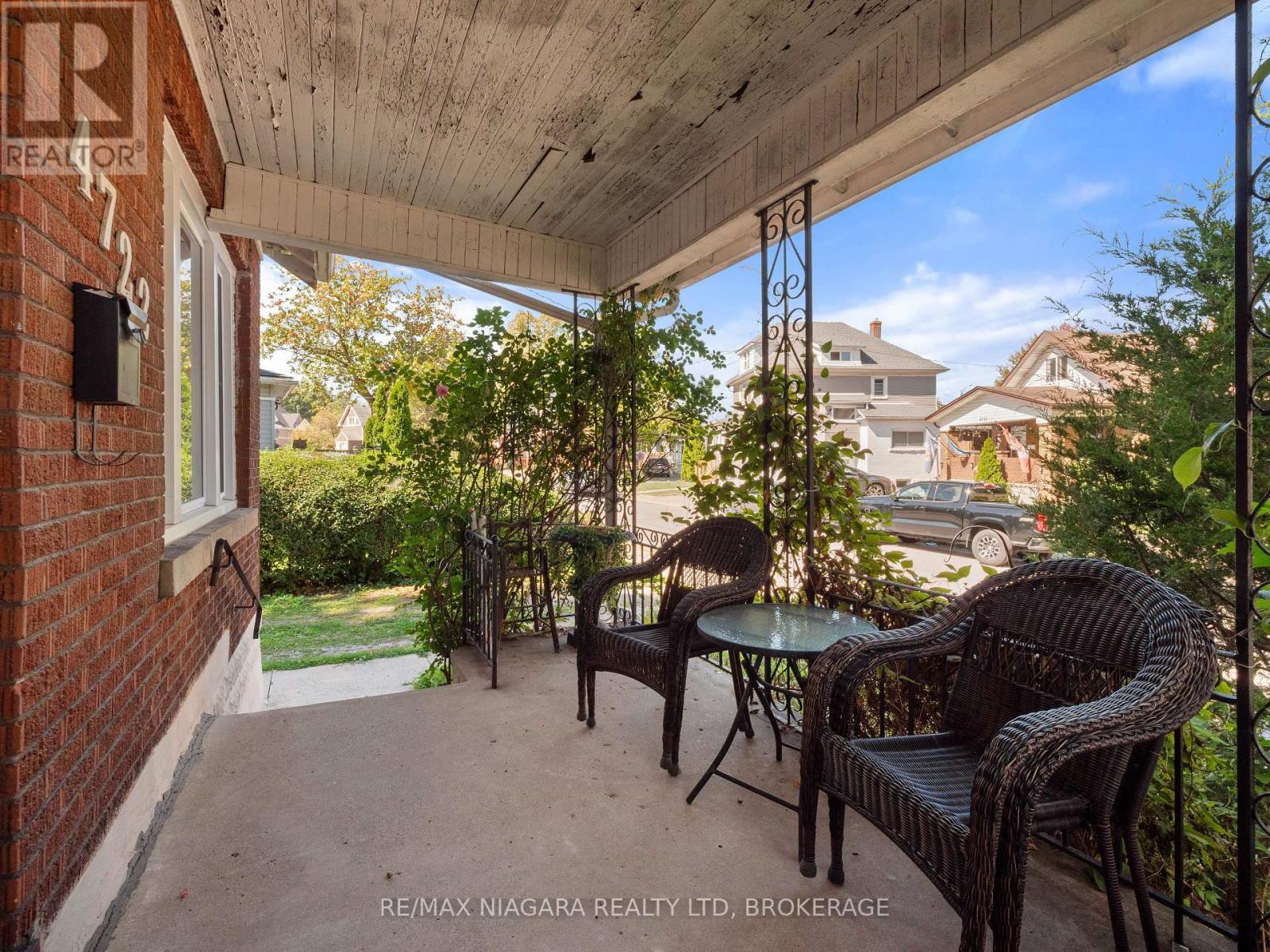 4722 Ryerson Crescent, Niagara Falls, Ontario  L2E 1E5 - Photo 6 - X12744978