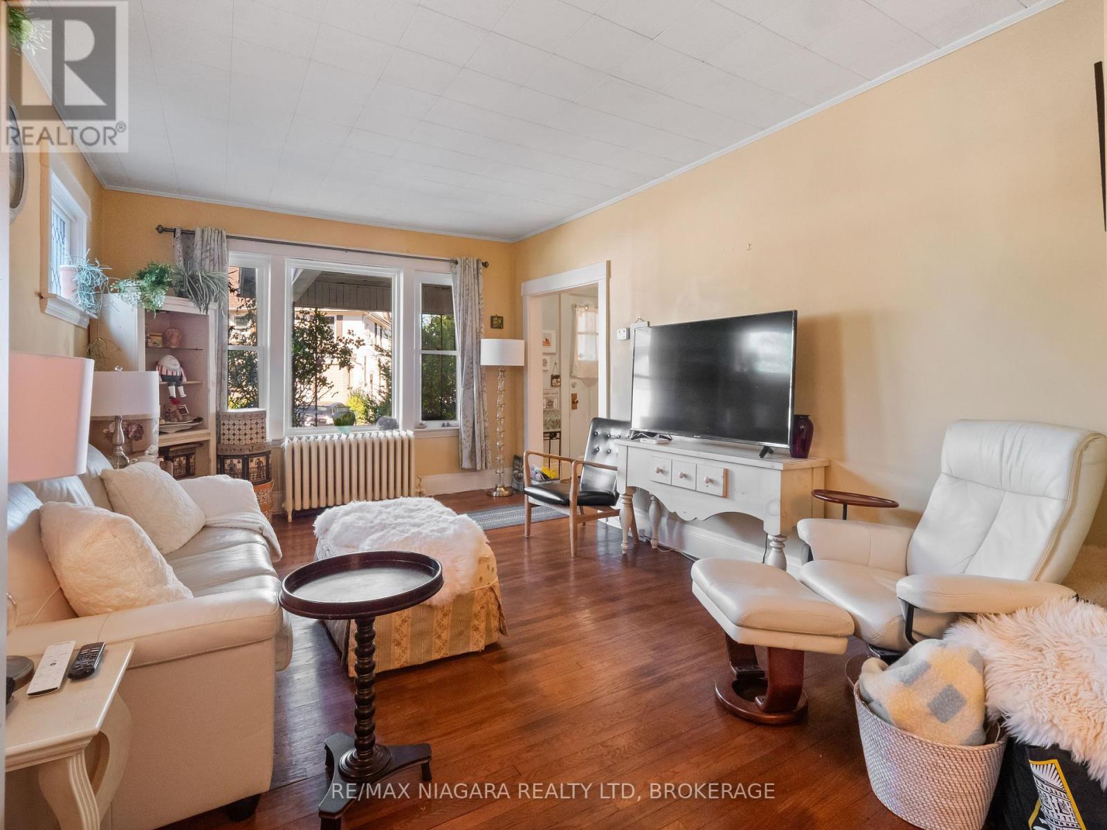 4722 Ryerson Crescent, Niagara Falls, Ontario  L2E 1E5 - Photo 9 - X12744978