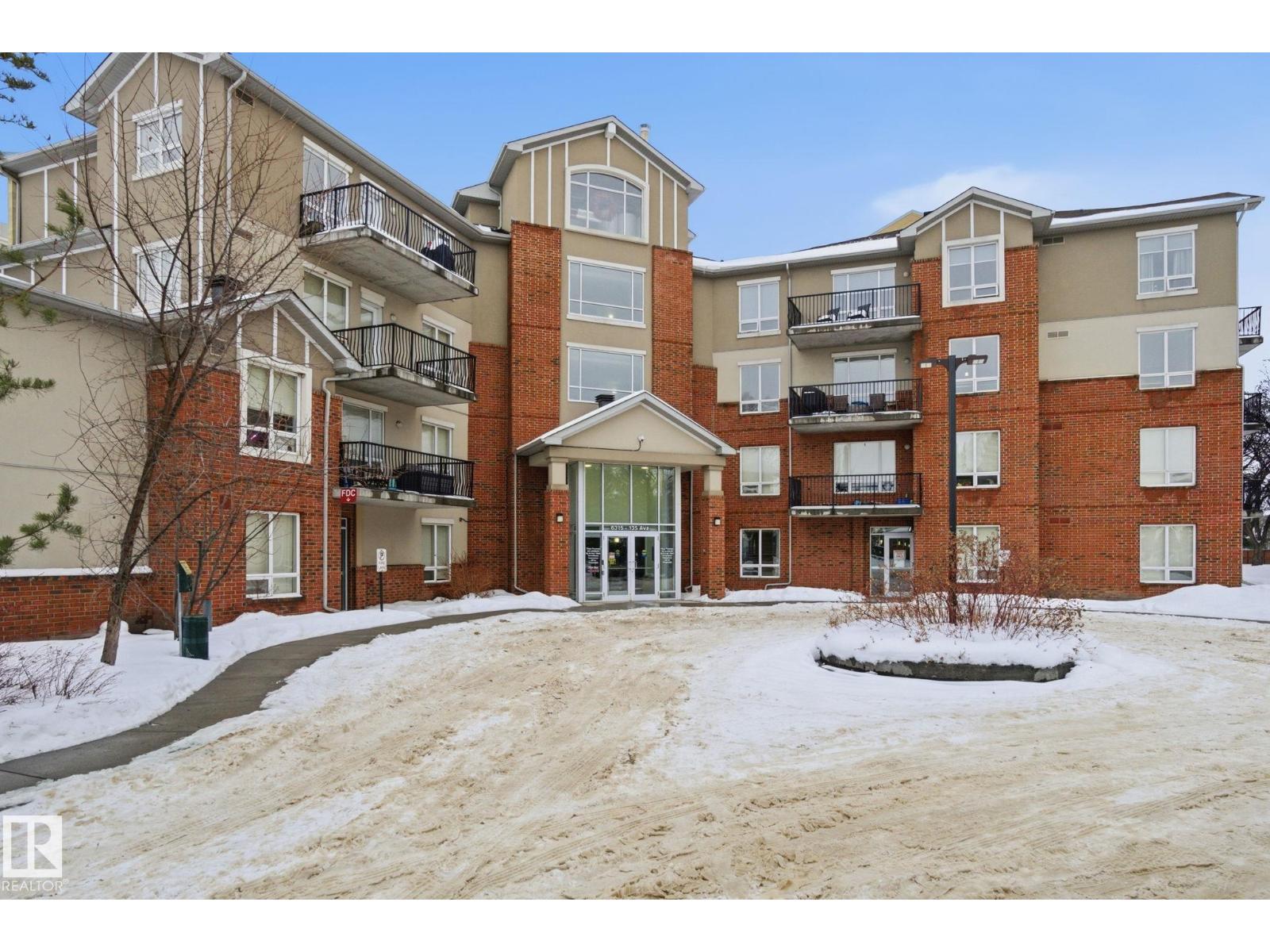 #126 6315 135 Av Nw, Edmonton, Alberta T5A 5J7 - Photo 1 - E4471729