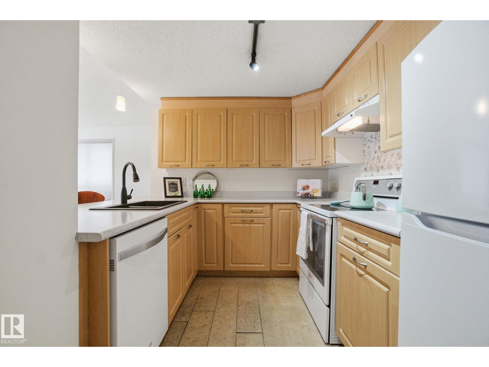 #126 6315 135 Av Nw, Edmonton, Alberta T5A 5J7 - Photo 10 - E4471729