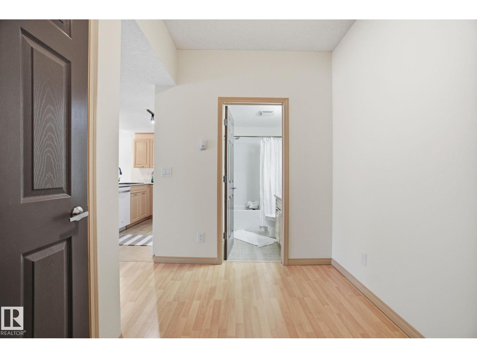 #126 6315 135 Av Nw, Edmonton, Alberta T5A 5J7 - Photo 5 - E4471729