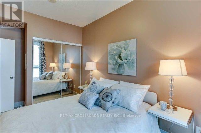 2210 - 33 Bay Street, Toronto, Ontario  M5J 2Z3 - Photo 13 - C12744976