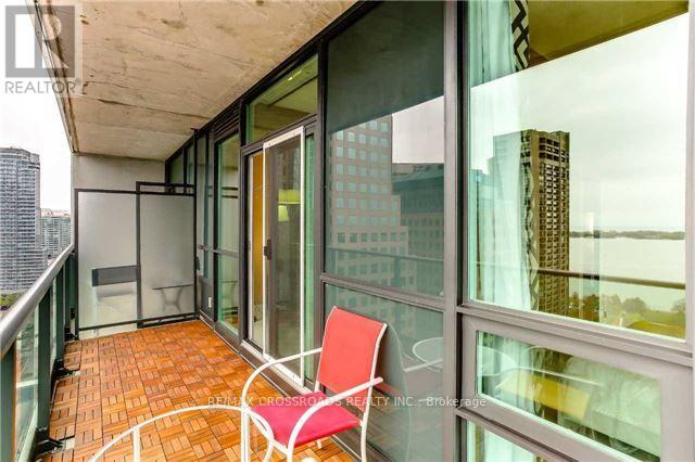 2210 - 33 Bay Street, Toronto, Ontario  M5J 2Z3 - Photo 17 - C12744976