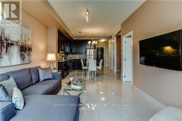 2210 - 33 Bay Street, Toronto, Ontario  M5J 2Z3 - Photo 3 - C12744976