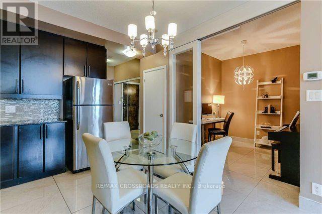 2210 - 33 Bay Street, Toronto, Ontario  M5J 2Z3 - Photo 7 - C12744976