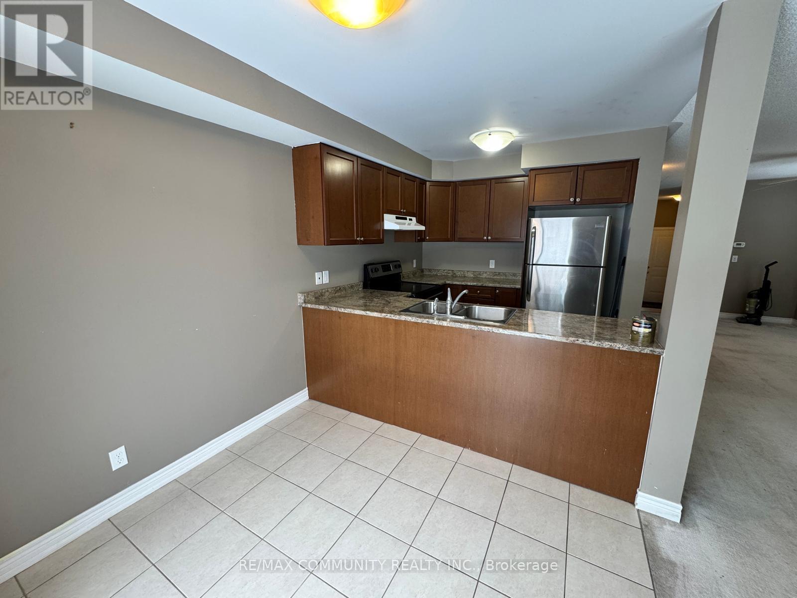 2354 Steeplechase Street, Oshawa, Ontario  L1L 0E5 - Photo 6 - E12744980