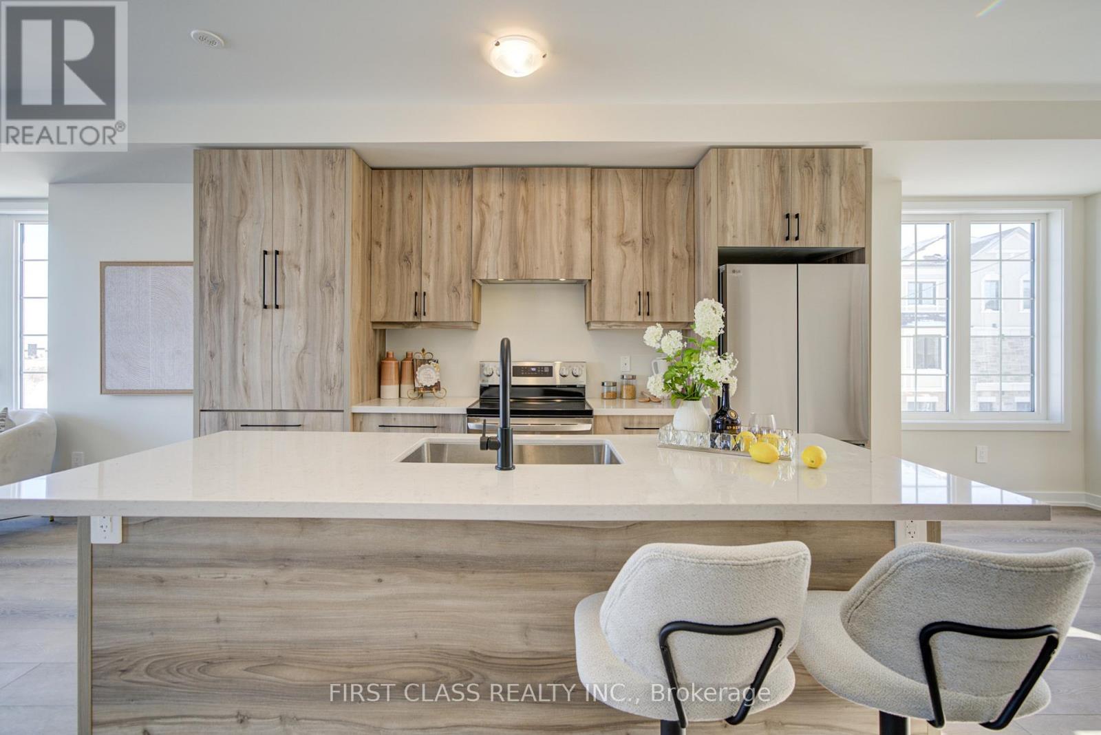 53 Peace Lane, Richmond Hill, Ontario  L4B 0J4 - Photo 10 - N12744946