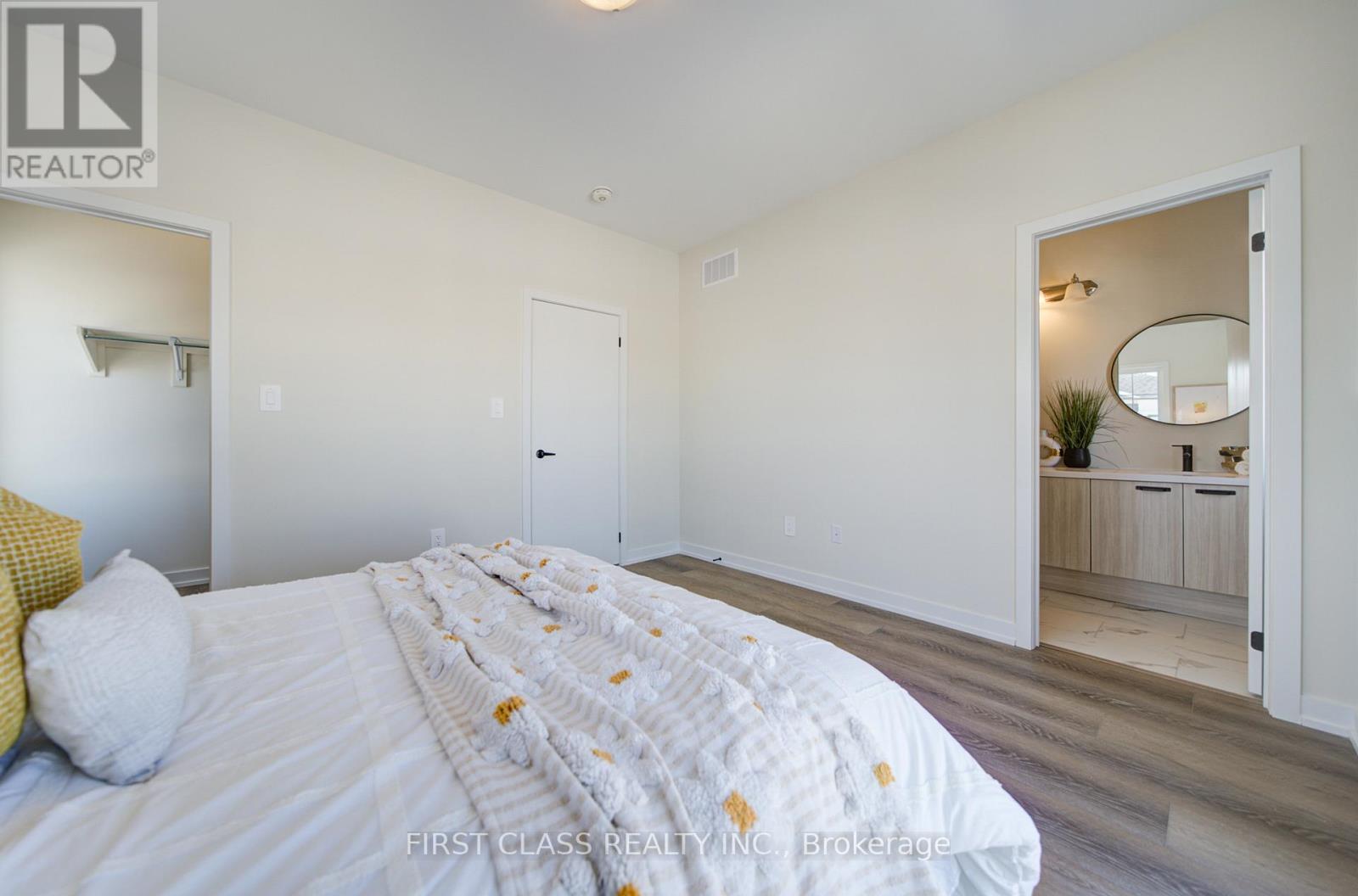 53 Peace Lane, Richmond Hill, Ontario  L4B 0J4 - Photo 27 - N12744946