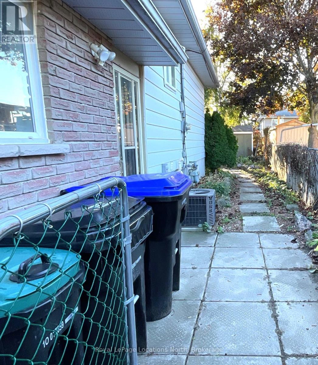 248 Eric Street, Clearview, Ontario  L0M 1S0 - Photo 36 - S12588966