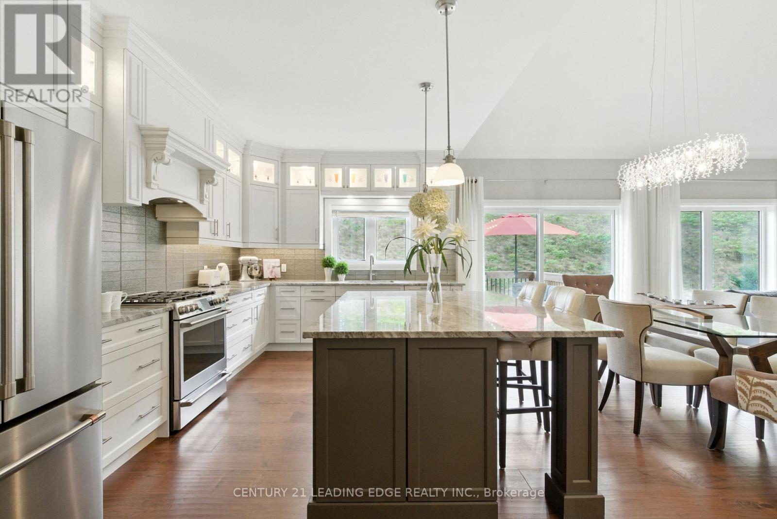 43 Thoroughbred Drive, Oro-Medonte, Ontario  L0K 1E0 - Photo 10 - S12744958