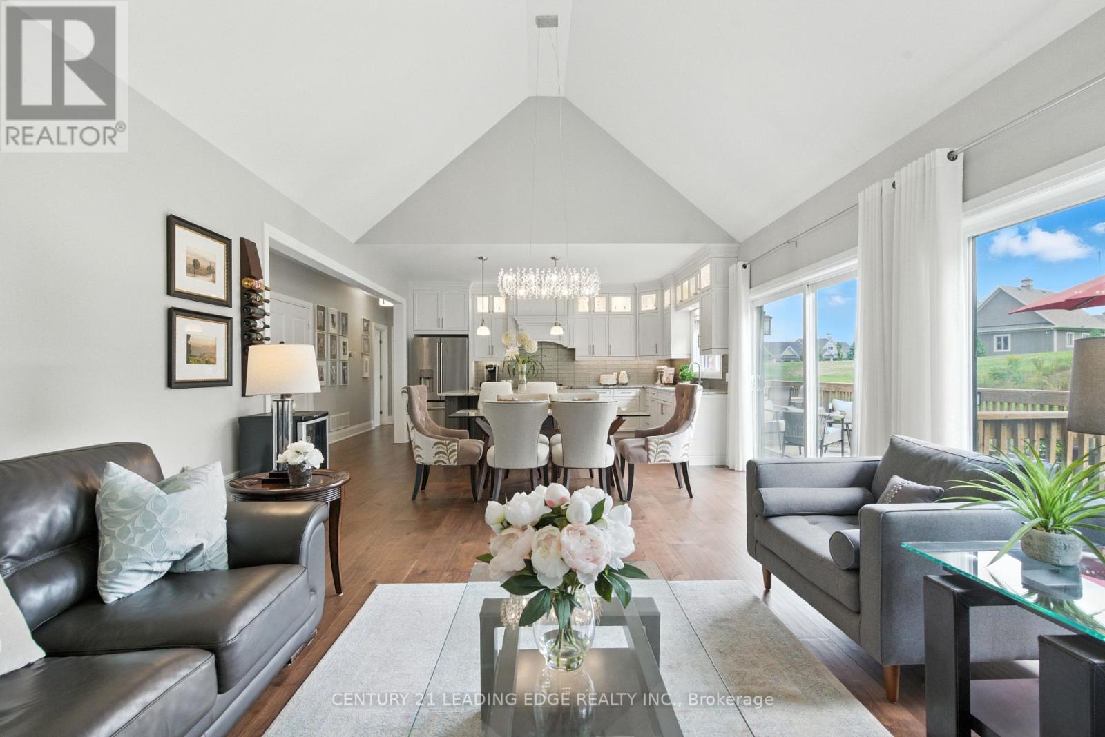 43 Thoroughbred Drive, Oro-Medonte, Ontario  L0K 1E0 - Photo 16 - S12744958