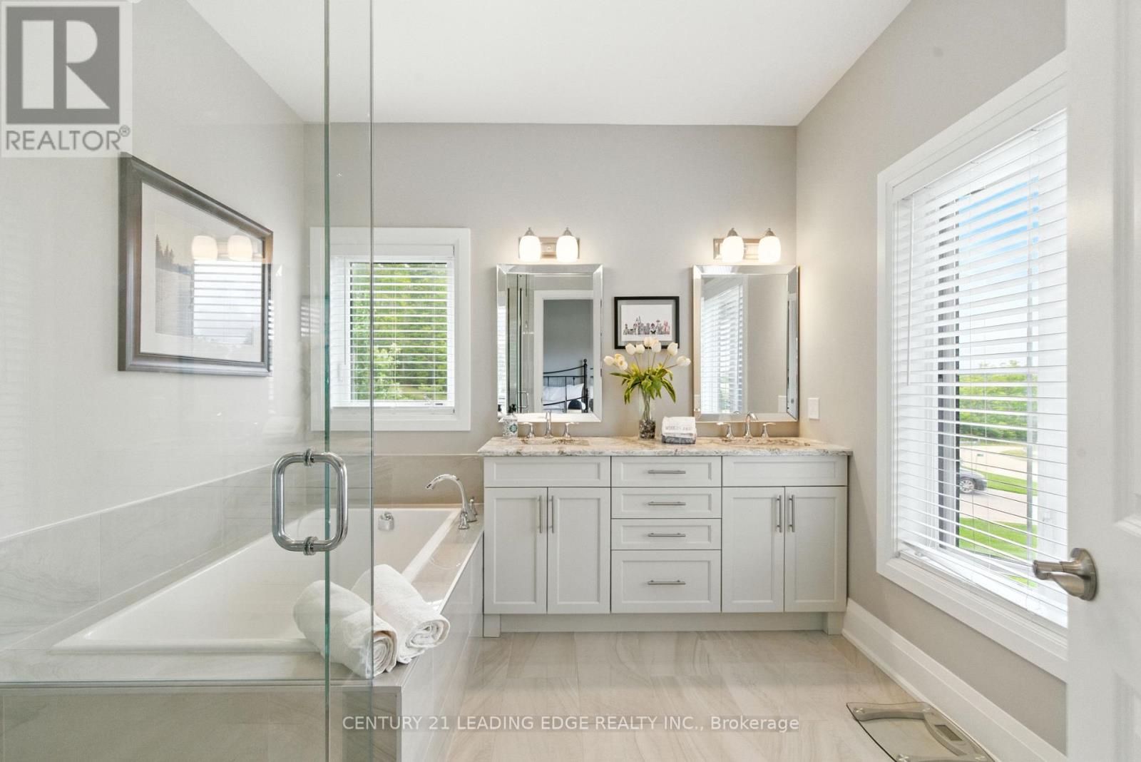 43 Thoroughbred Drive, Oro-Medonte, Ontario  L0K 1E0 - Photo 21 - S12744958