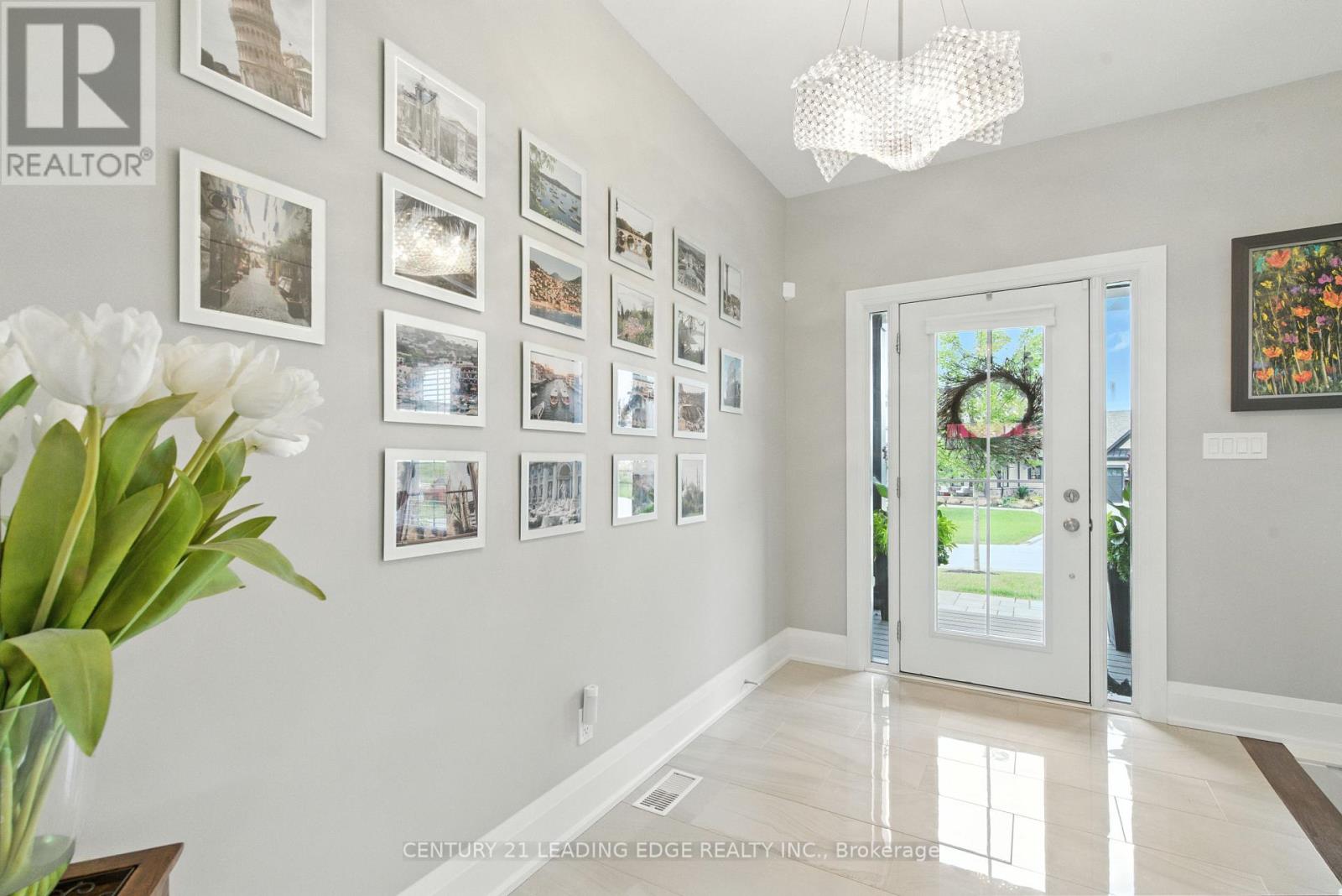 43 Thoroughbred Drive, Oro-Medonte, Ontario  L0K 1E0 - Photo 4 - S12744958