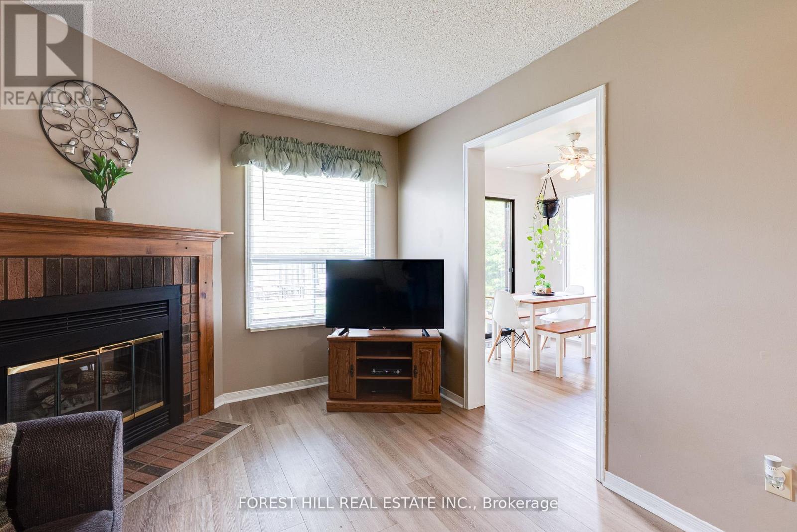 44 Quance Street, Barrie, Ontario  L4N 7M3 - Photo 7 - S12745004