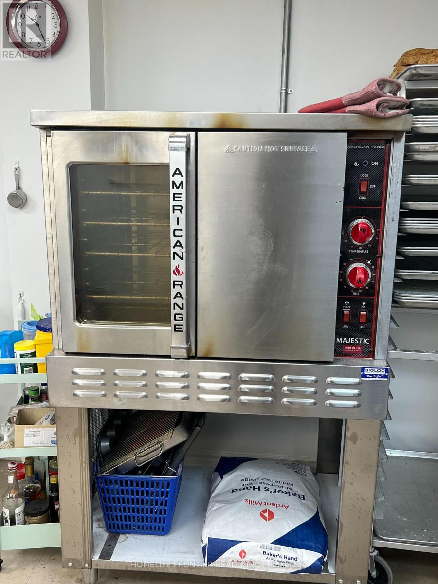 16 Wilstead Drive, Newmarket, Ontario  L3Y 4T9 - Photo 14 - N12742844