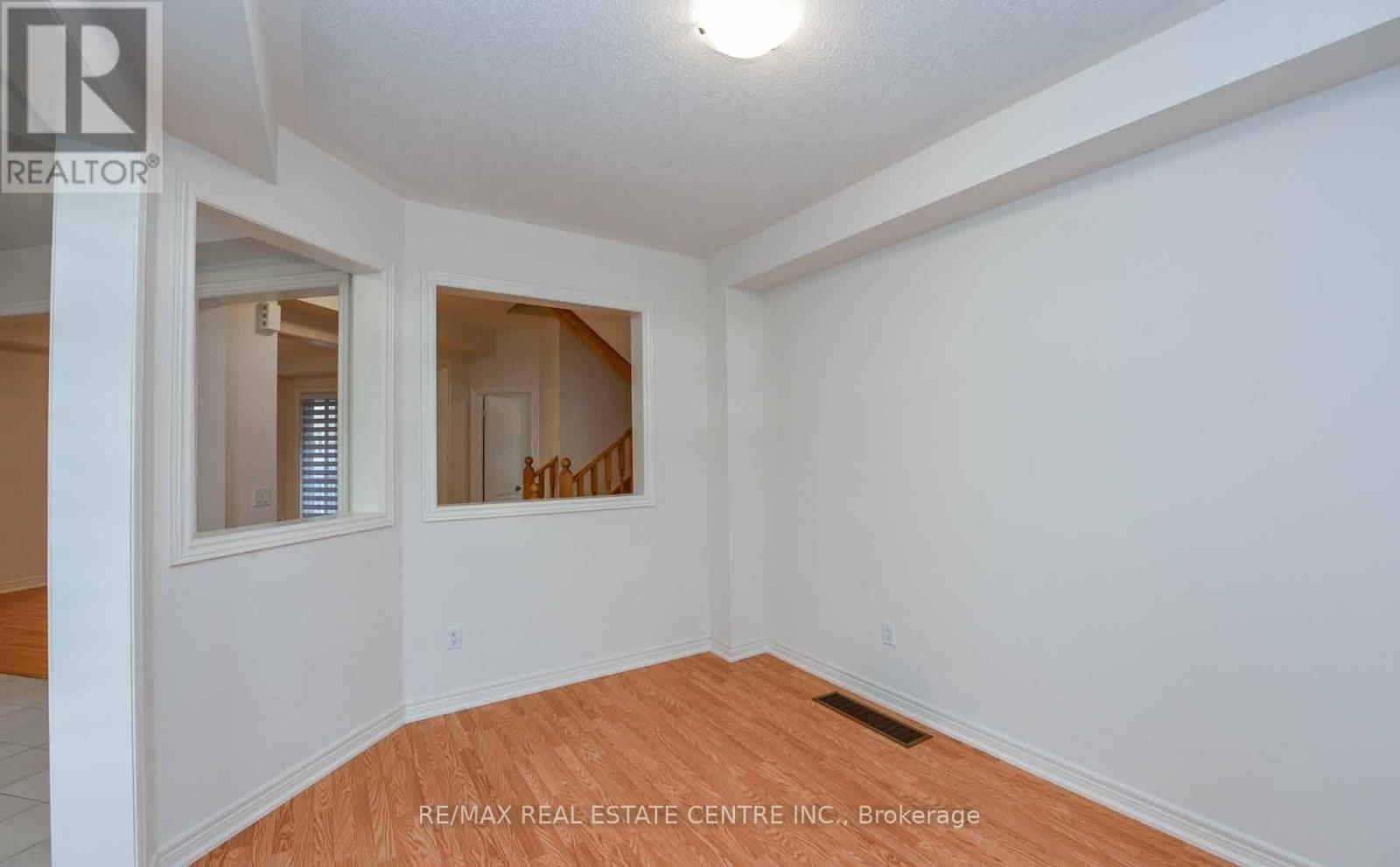 3007 Max Khan Boulevard, Oakville, Ontario  L6H 3P4 - Photo 15 - W12744956