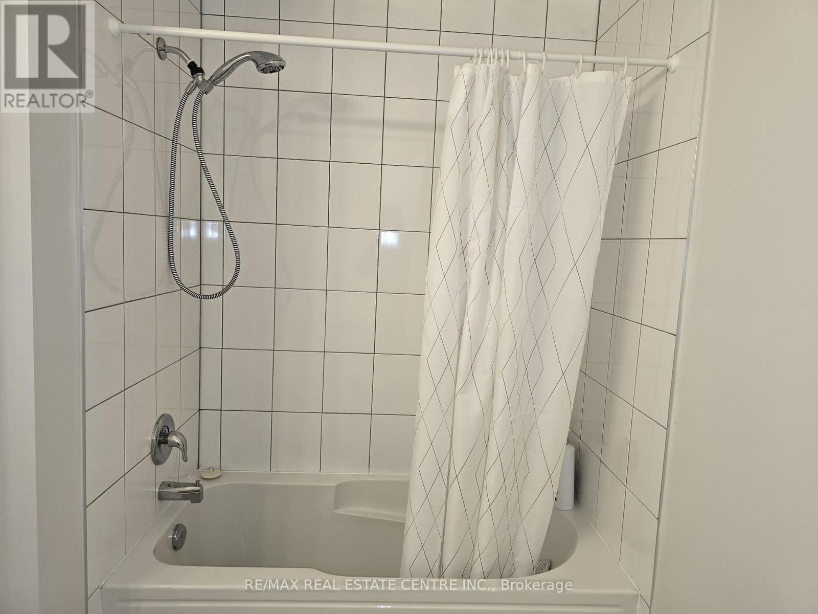 3007 Max Khan Boulevard, Oakville, Ontario  L6H 3P4 - Photo 32 - W12744956