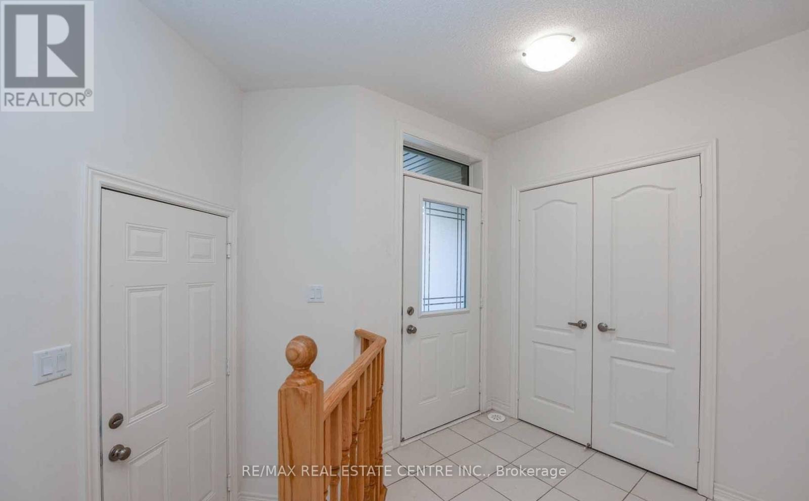 3007 Max Khan Boulevard, Oakville, Ontario  L6H 3P4 - Photo 7 - W12744956