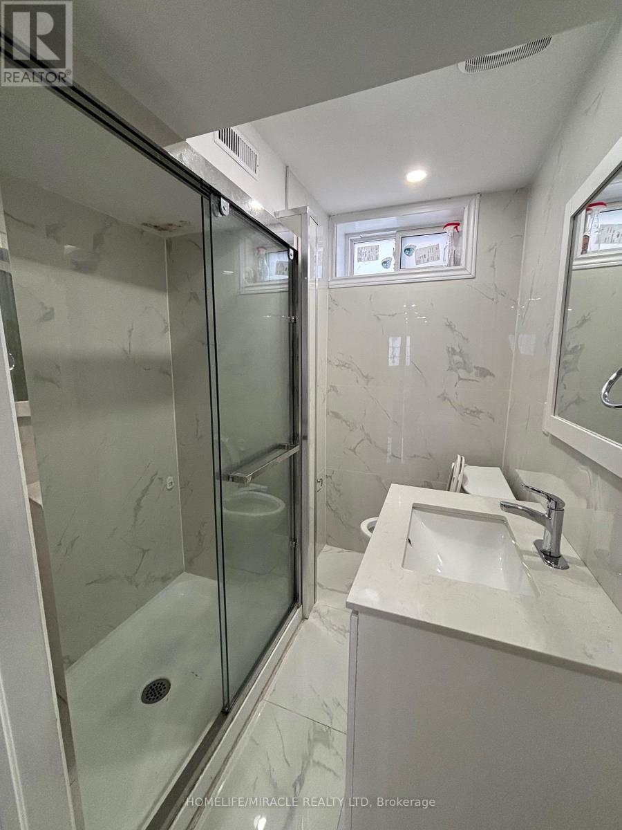 2 - 219 Mcmurchy Avenue, Brampton, Ontario  L6Y 1Z2 - Photo 10 - W12744988