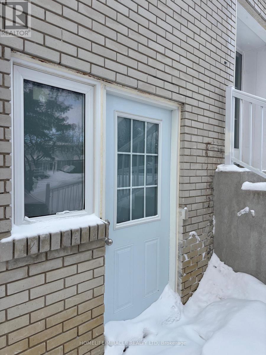 2 - 219 Mcmurchy Avenue, Brampton, Ontario  L6Y 1Z2 - Photo 2 - W12744988