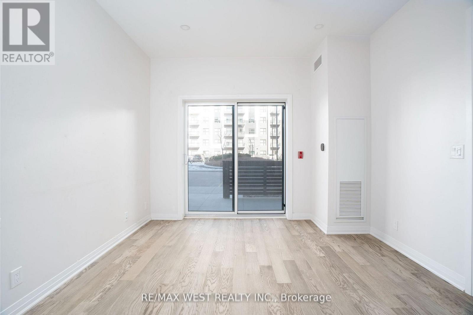 133 - 102 Grovewood Common, Oakville, Ontario  L6H 0X2 - Photo 19 - W12744994