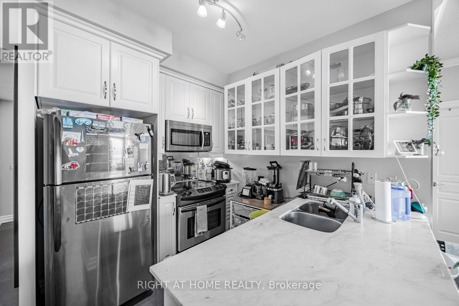 1503 - 2087 Lake Shore Boulevard W, Toronto, Ontario  M8V 4G3 - Photo 8 - W12745006