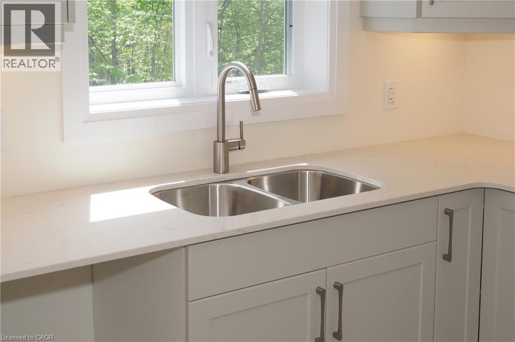 220 Jeffrey Place, Kitchener, Ontario  N2C 2T7 - Photo 16 - 40797603