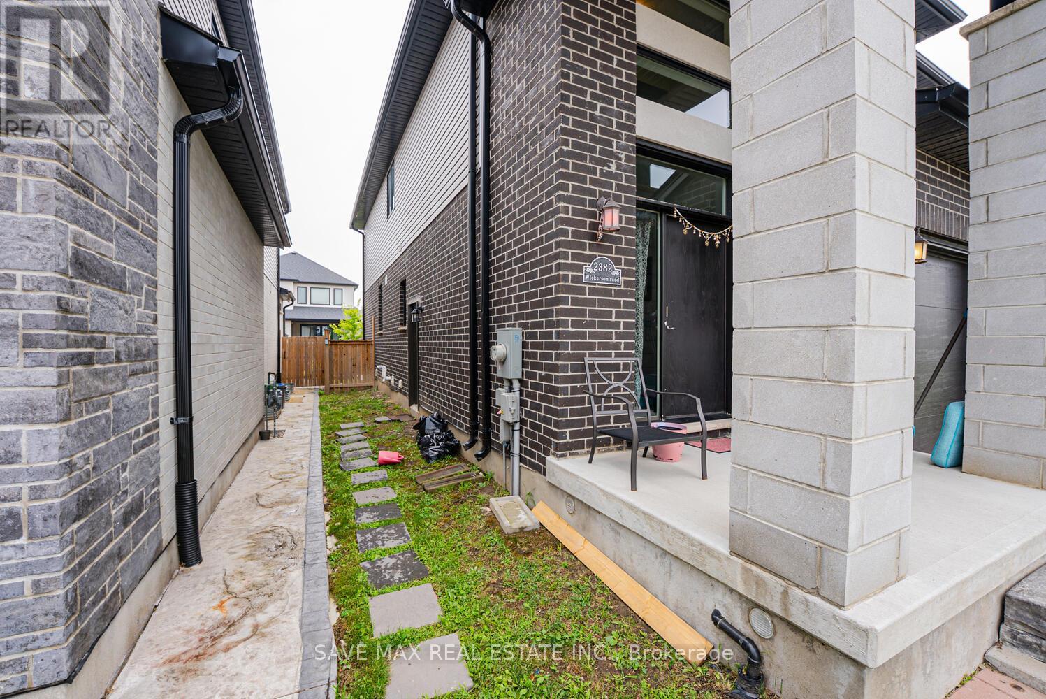 2382 Wickerson Road, London South, Ontario  N6K 4R6 - Photo 46 - X12744950