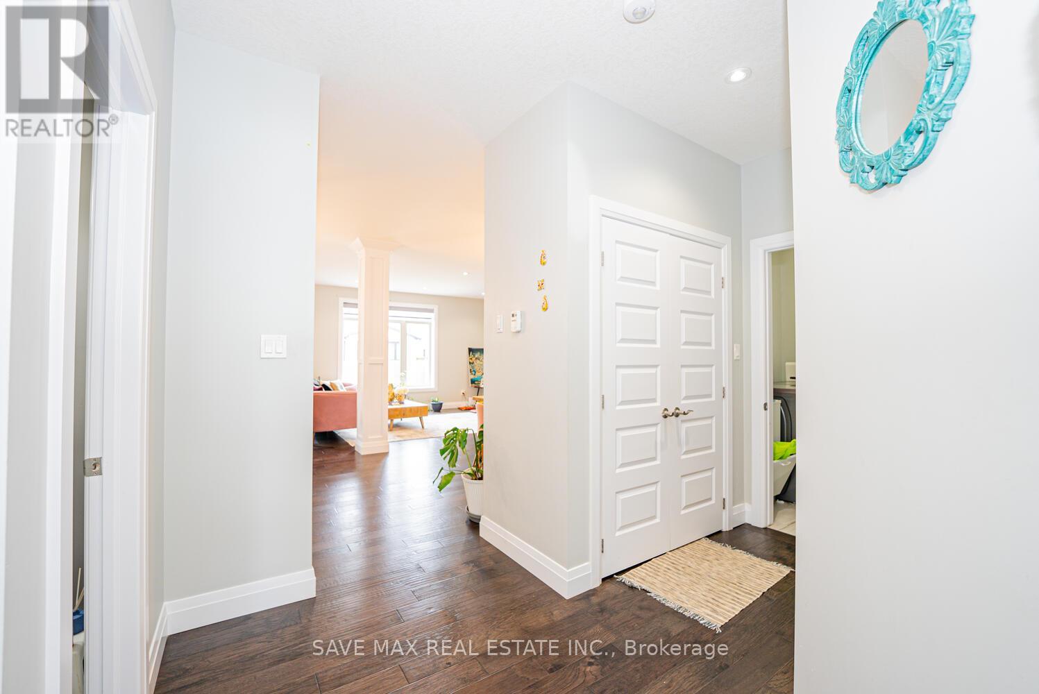 2382 Wickerson Road, London South, Ontario  N6K 4R6 - Photo 5 - X12744950