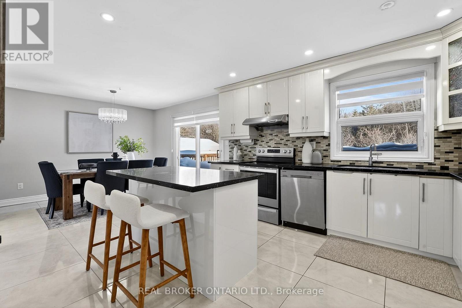 16 Old Carriage Road, East Garafraxa, Ontario  L9W 5A3 - Photo 13 - X12744982