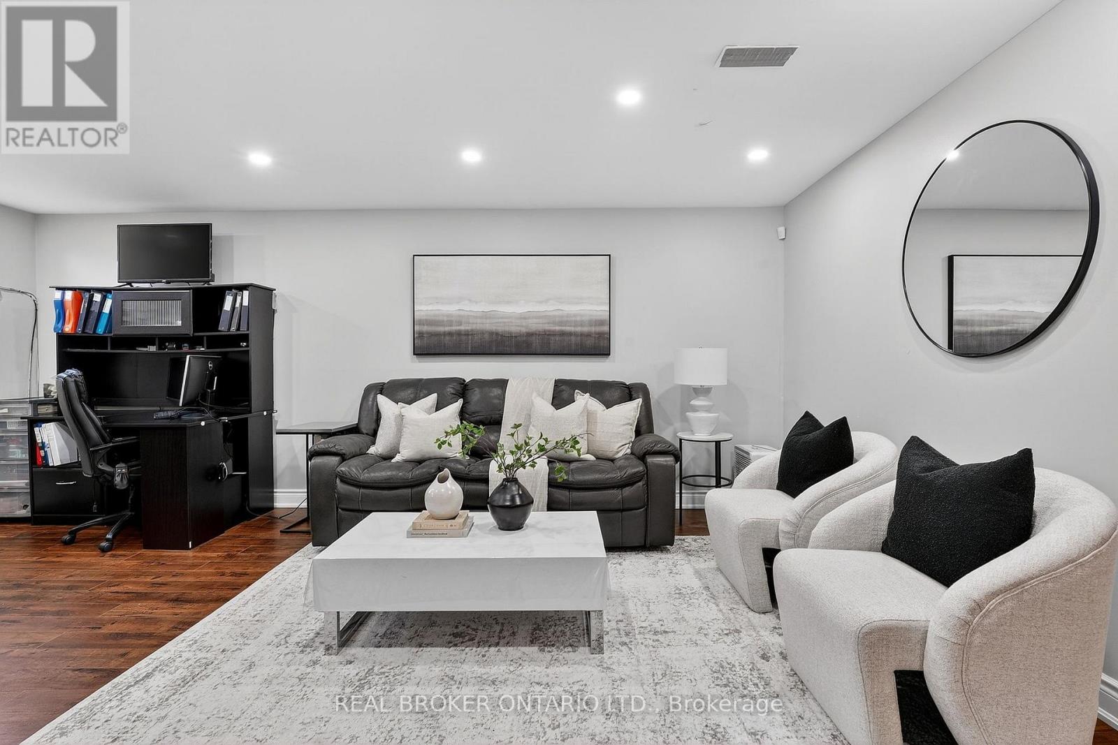 16 Old Carriage Road, East Garafraxa, Ontario  L9W 5A3 - Photo 34 - X12744982