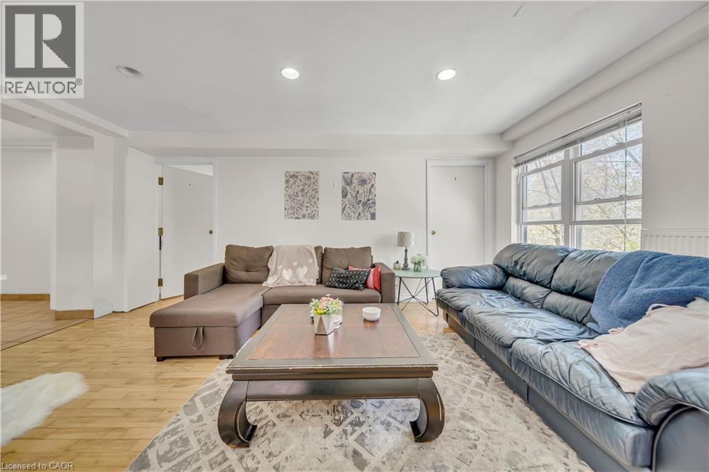 24 Columbia Street W, Waterloo, Ontario  N2L 3K3 - Photo 11 - 40802085