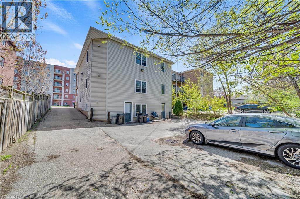 24 Columbia Street W, Waterloo, Ontario  N2L 3K3 - Photo 3 - 40802085