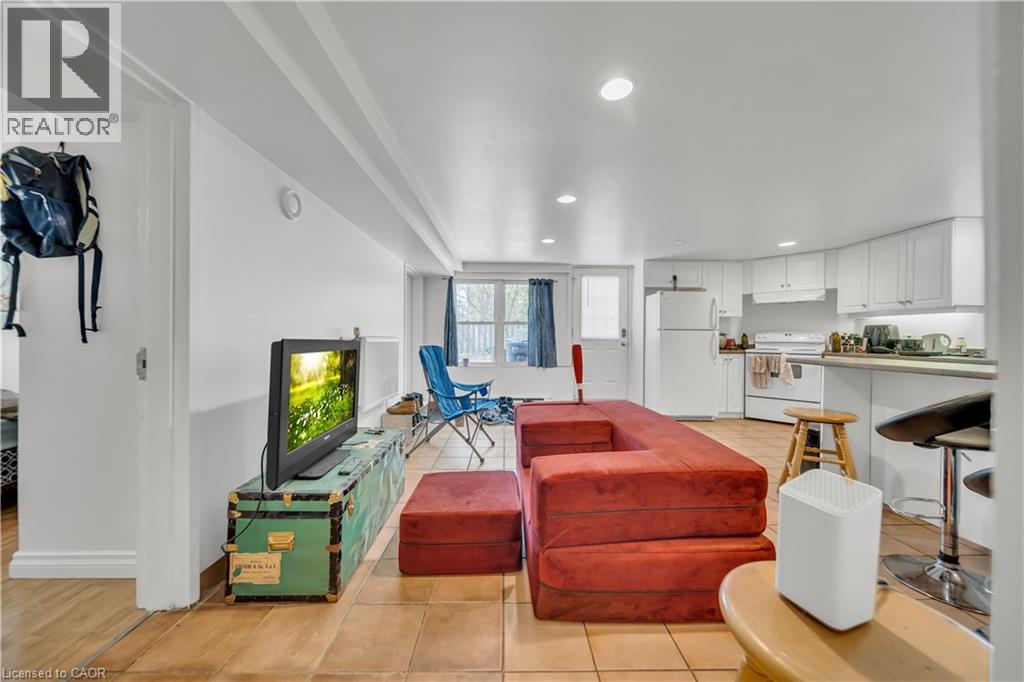 24 Columbia Street W, Waterloo, Ontario  N2L 3K3 - Photo 37 - 40802085