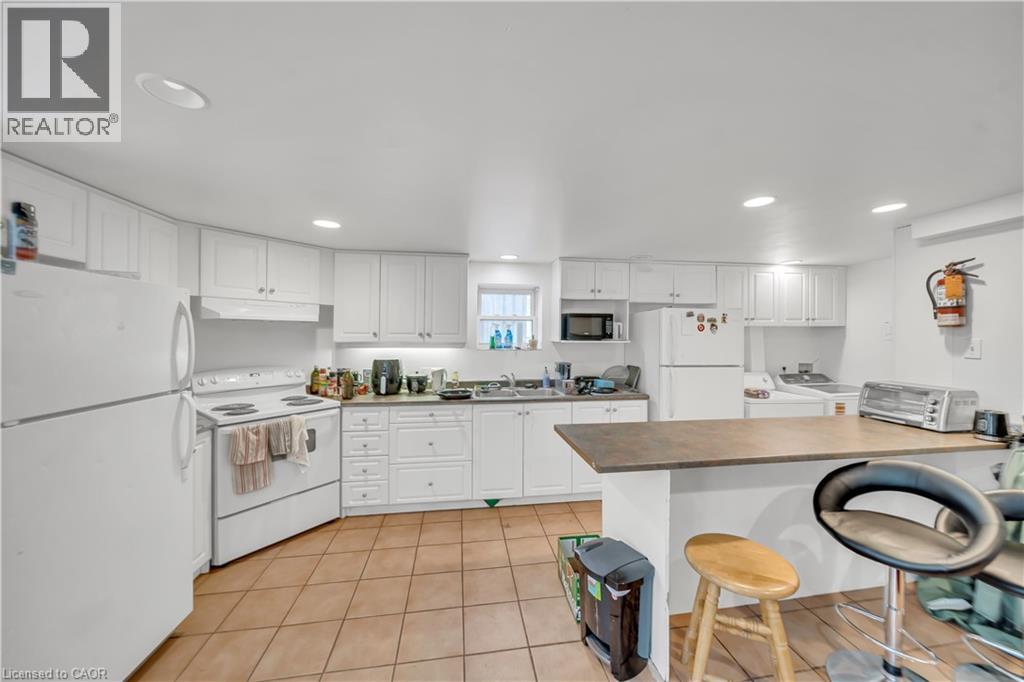 24 Columbia Street W, Waterloo, Ontario  N2L 3K3 - Photo 40 - 40802085